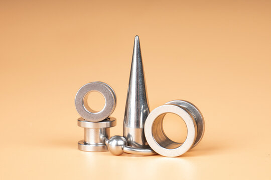 silver metal  tunnels , ear and tongue piercing accessories