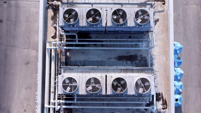 Luftsprünge Bilder Durchsuchen 2,340 Archivfotos, und