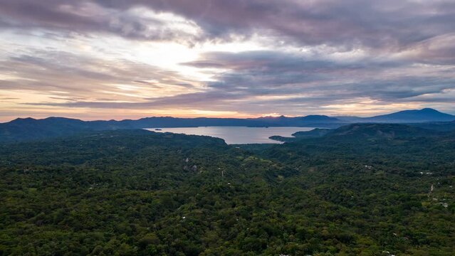 Hyperlapse, lago de Ilopango, El Salvador, Atardecer desde Cuscatl&aacute;n
