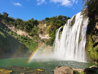 Fototapeta premium waterfall in the mountains