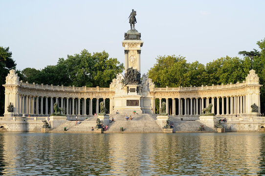 Mausoleum of Alphonso XII, Parque del Buen Retiro, Madrid, Spain