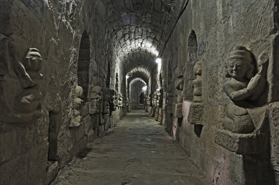Dukkanthein, Mrauk U, Myanmar
