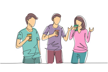 Single one line drawing 
teens drink soda to celebrate their friendship by celebrating a party at park. Happy relaxing moment concept. Modern continuous line draw design graphic vector illustration