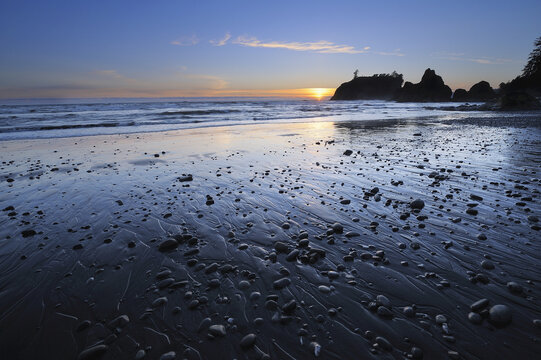 Sea Stack, Ruby Beach, Olympic National Park, Washington State, USA