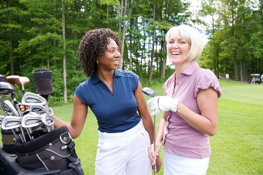 Women Golfing