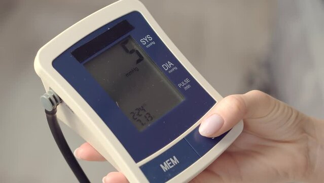 Tonometer 이미지 – 찾아보기 14,634 스톡 사진, 벡터 및 비디오 | Adobe Stock