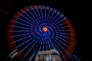 ferris wheel spinning