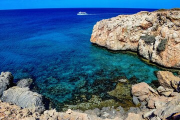 sea and rocks