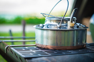 キャンプギア　キャンプケトル　ヤカン　無骨道具　焚き火台