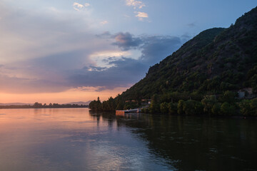 Obraz premium Sunset on the Danube River, Hungary