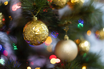 beautiful photographs of Christmas balls on a Christmas tree