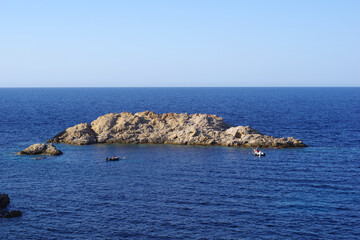 Côte corse près de l'Île Rousse