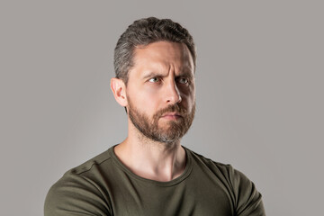 Obraz premium handsome caucasian man isolated on grey background. caucasian man in studio.