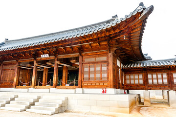 Fototapeta na wymiar Exterior of a pavilion of the Gyeongbokgung palace in Seoul, South Korea, Asia