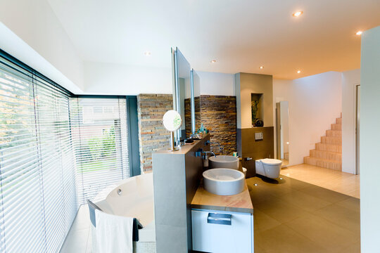 Modern Bathroom
