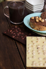 Sliced of bread full of chocolate and hazelnut spread