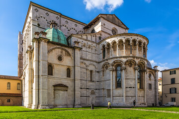 Fototapeta premium Lucca, Italy. The altar of the Cathedral of St. Martin (Cattedrale di San Martino)