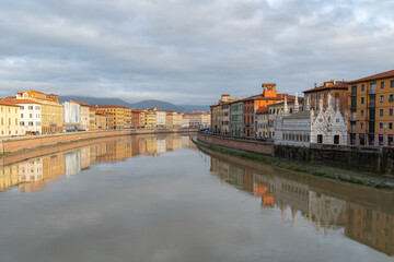 Fototapeta premium The Church of Santa Maria della Spina near the Arno river in Pisa, Italy