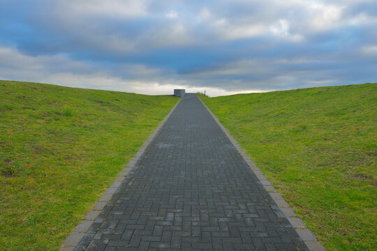 Walkway to Top of Hill, Halde Hoheward, Herten, Recklinghausen, Ruhr Basin, North Rhine-Westphalia, Germany
