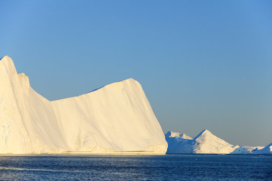 Icebergs at Ilulissat icefjord, Ilulissat, Icefjord, Disko Bay, Qaasuitsup, Greenland, Polar Regions, Arctic