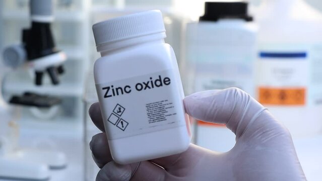 zinc oxide in bottle , chemical in the laboratory and industry, Chemicals used in the analysis