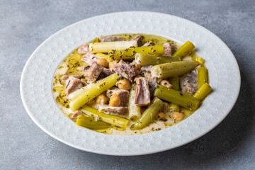 Siveydiz; (Turkey - Antep Style Local Food) is an Antep dish made with fresh garlic and lamb. Turkish name; Siveydiz