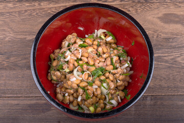 どんぶりの中の納豆