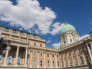 Fototapeta premium Die Stadt Budapest an der Donau in Ungarn