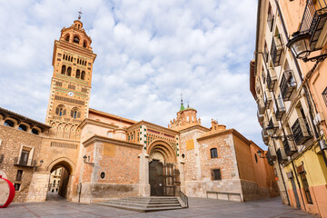 Fototapeta na wymiar Teruel cathedral in Aragón, Medieval catholic temple in unique mudéjar-style