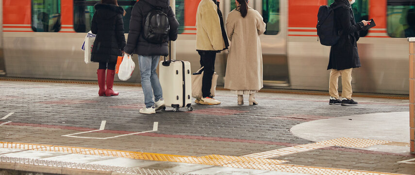 「鉄道駅」の画像 344,660 件の Stock 写真、ベクターおよびビデオ Adobe Stock