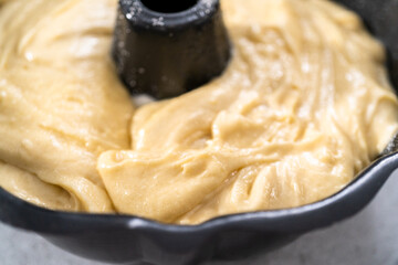 Lemon pound cake