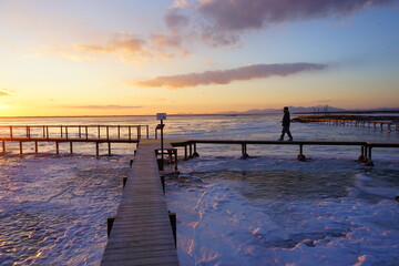 Todowara Walk Path and Frozen Ocean at Notsuke Peninsula in Betsukai, Hokkaido, Japan - 日本...
