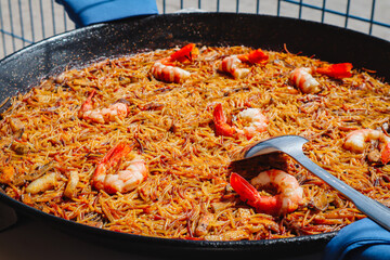 Tipical spanish food, fideuá from Valencia.