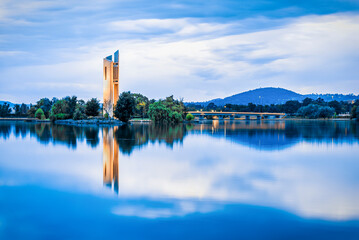 Gorgeous cityscape of the National Carillon at sunset over Lake Burley Griffin, Canberra, Australia - obrazy, fototapety, plakaty
