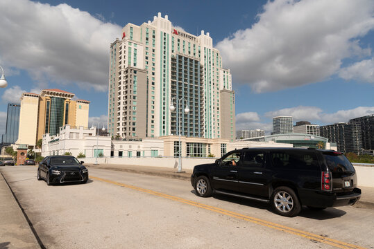 Tampa, Florida, USA. 2022. Famous hotels and traffic on South Harbour Isalnd Blvd, downtown Florida, United States.