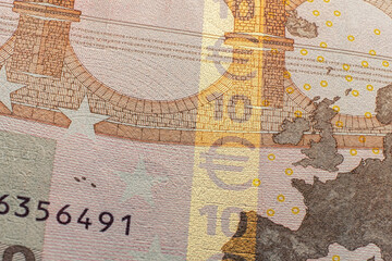 security features, the banknote a fluorescence only visible under certain lighting conditions. This helps to further protect against counterfeiting and fraud, as it is difficult to replicate - 556193138