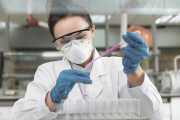 Female scientist in the laboratory