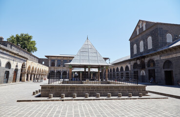 Fototapeta premium Diyarbakir's Most Important Mosque, Ulu Cami