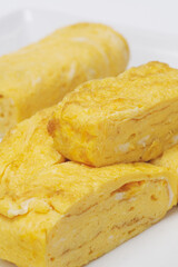 朝食日本料理の定番。卵焼き　だし巻き卵