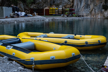 yellow gray inflatable rafting boat