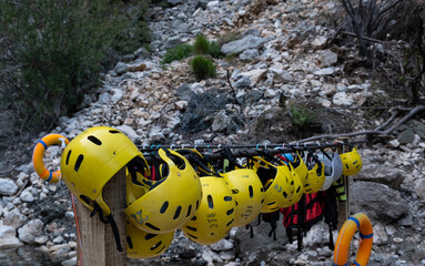 mountain rafting equipment
vest ,helmet ,paddle ,boat ,lifebuoy