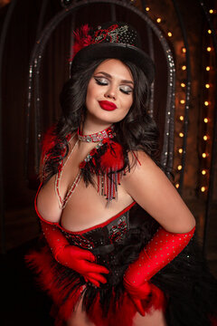 elegance, costume, erotic, seductress, standing, gorgeous, luxury, expression, bright makeup, scene, feathers, party, burlesque woman, burlesque show, burlesque dancer, burlesque, plus size woman, plu