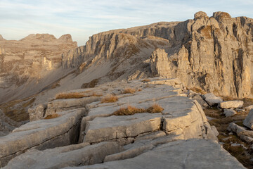 Fototapeta na wymiar Bizarre rock formation at the Balmer Graetli in the Klausenpass area in Switzerland