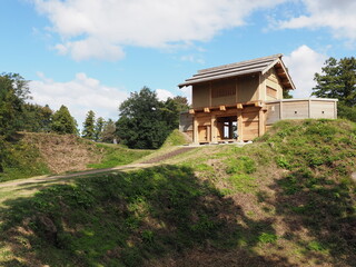 箕輪城 郭馬出西虎口門