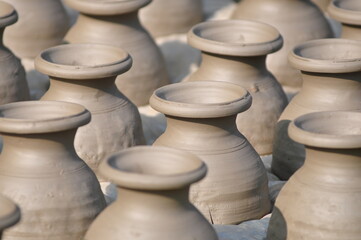 Fototapeta na wymiar clay pots on the dry