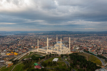 Fototapeta na wymiar Aerial view of Istanbul and Camlica Mosque. Çamlıca is the most beautiful hill in Istanbul. The biggest building of this hill is the Camlica Mosque at day in Istanbul Turkey camlica camii
