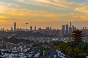 Obraz premium Summer evening and night scenery of Yellow Crane Tower Park in Wuhan