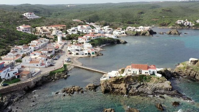 Espagne, sur l'&icirc;le de Minorque, village et plage de Sa Mesquida pr&egrave;s de Mahon
