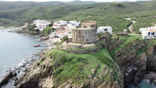 Espagne, sur l'&icirc;le de Minorque, village et plage de Sa Mesquida pr&egrave;s de Mahon
