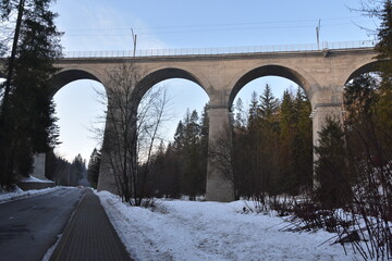 wiadukt kolejowy w Wiśle Głębce oddany do użytku po modernizacji 